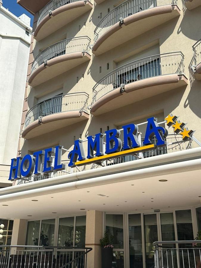 Hotel Ambra Rimini Buitenkant foto