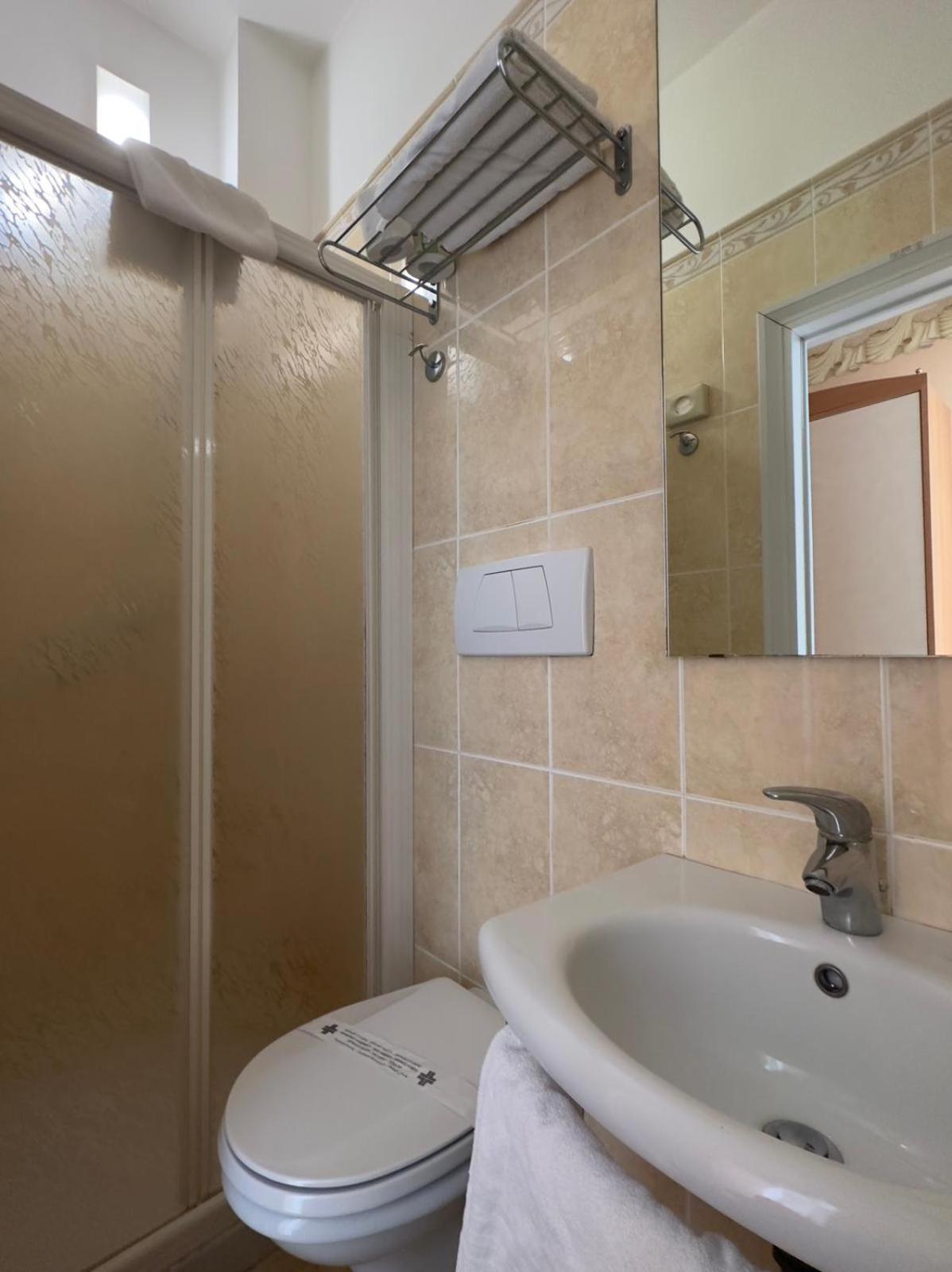 Hotel Ambra Rimini Kamer foto