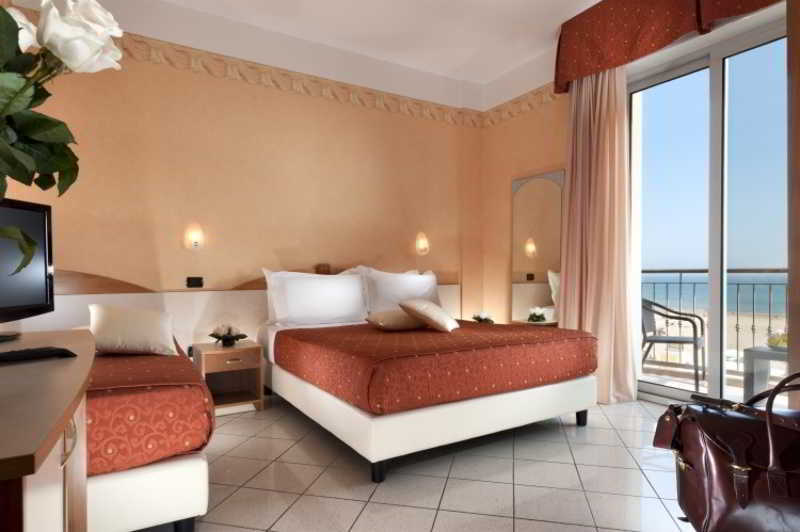 Hotel Ambra Rimini Buitenkant foto
