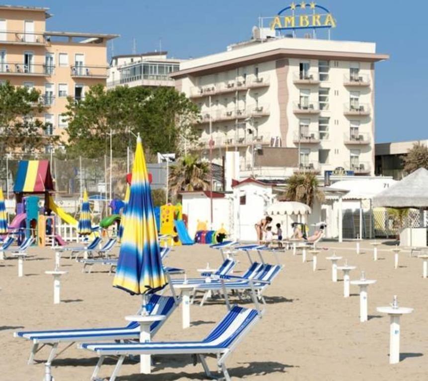 Hotel Ambra Rimini Buitenkant foto