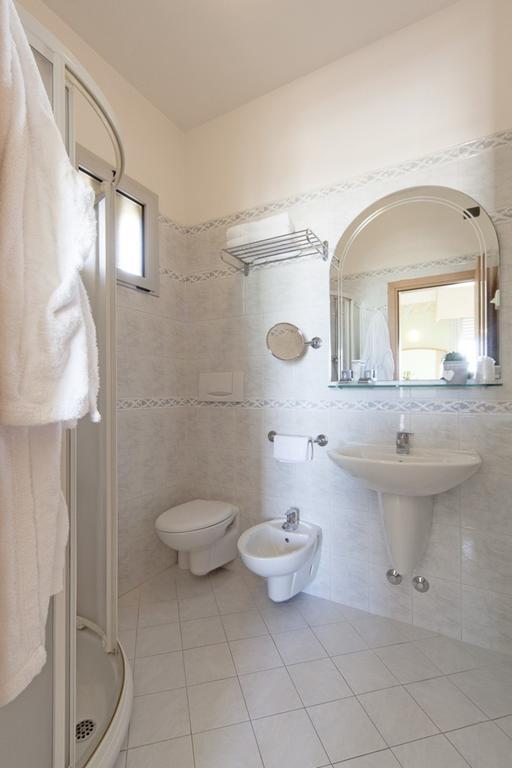 Hotel Ambra Rimini Buitenkant foto
