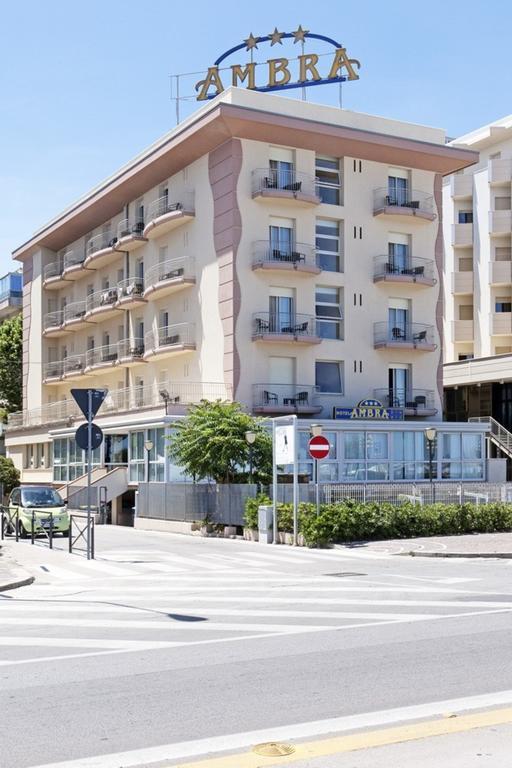 Hotel Ambra Rimini Buitenkant foto